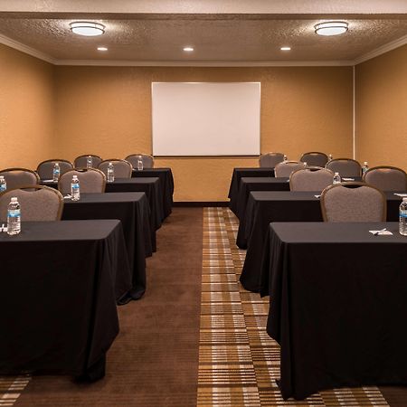 Best Western Airport Albuquerque Innsuites Hotel & Suites מראה חיצוני תמונה