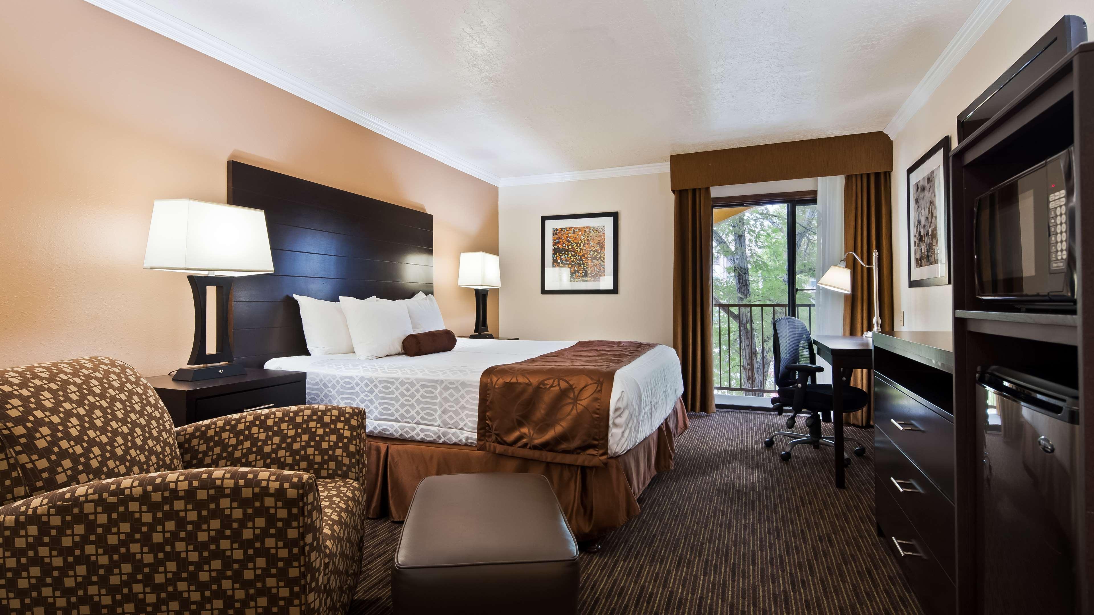 Best Western Airport Albuquerque Innsuites Hotel & Suites מראה חיצוני תמונה