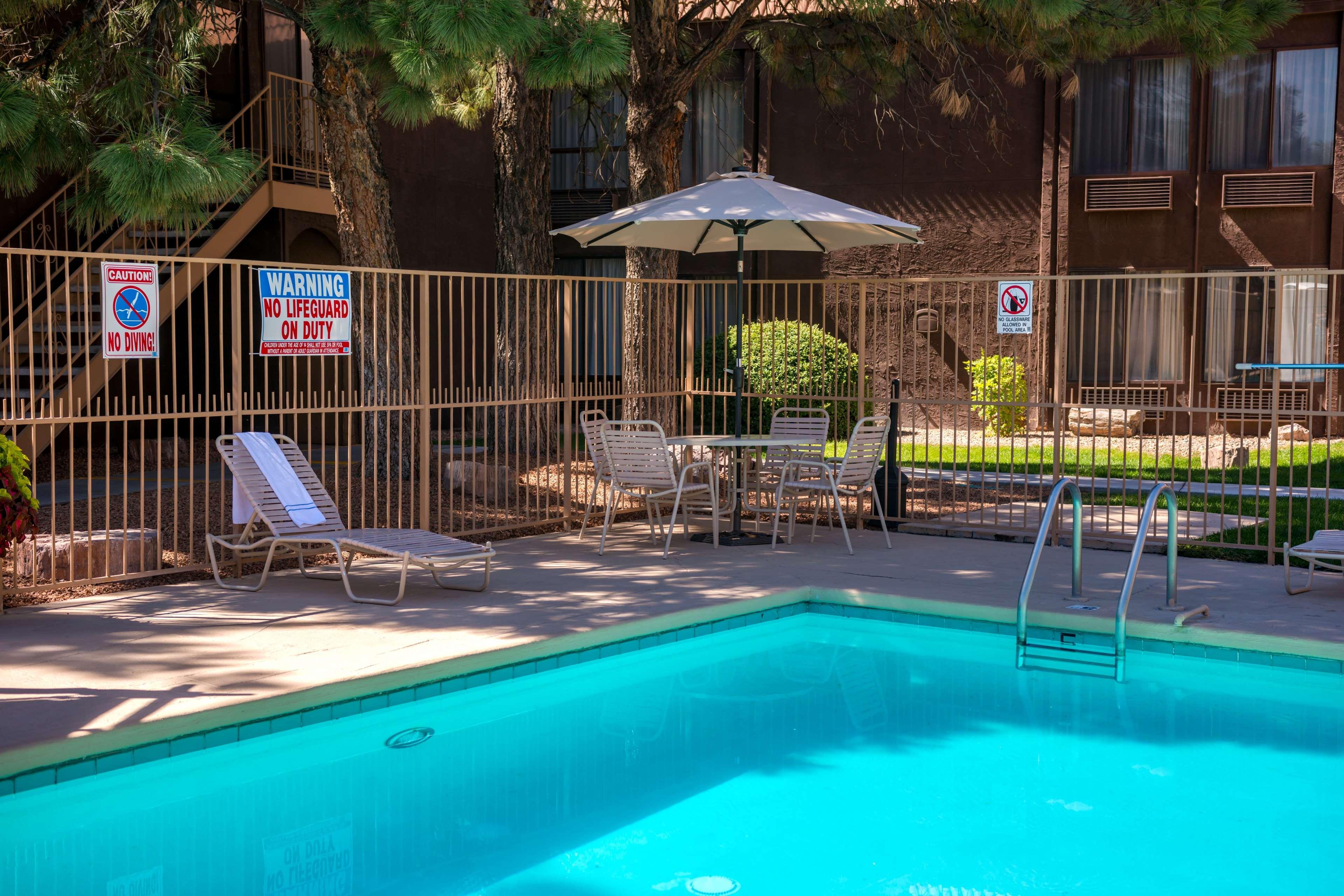Best Western Airport Albuquerque Innsuites Hotel & Suites מראה חיצוני תמונה