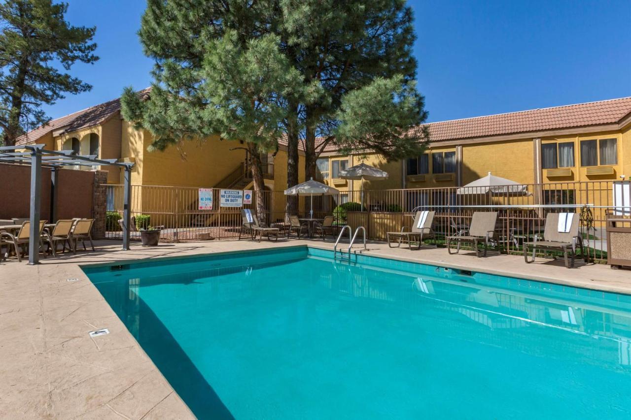 Best Western Airport Albuquerque Innsuites Hotel & Suites מראה חיצוני תמונה