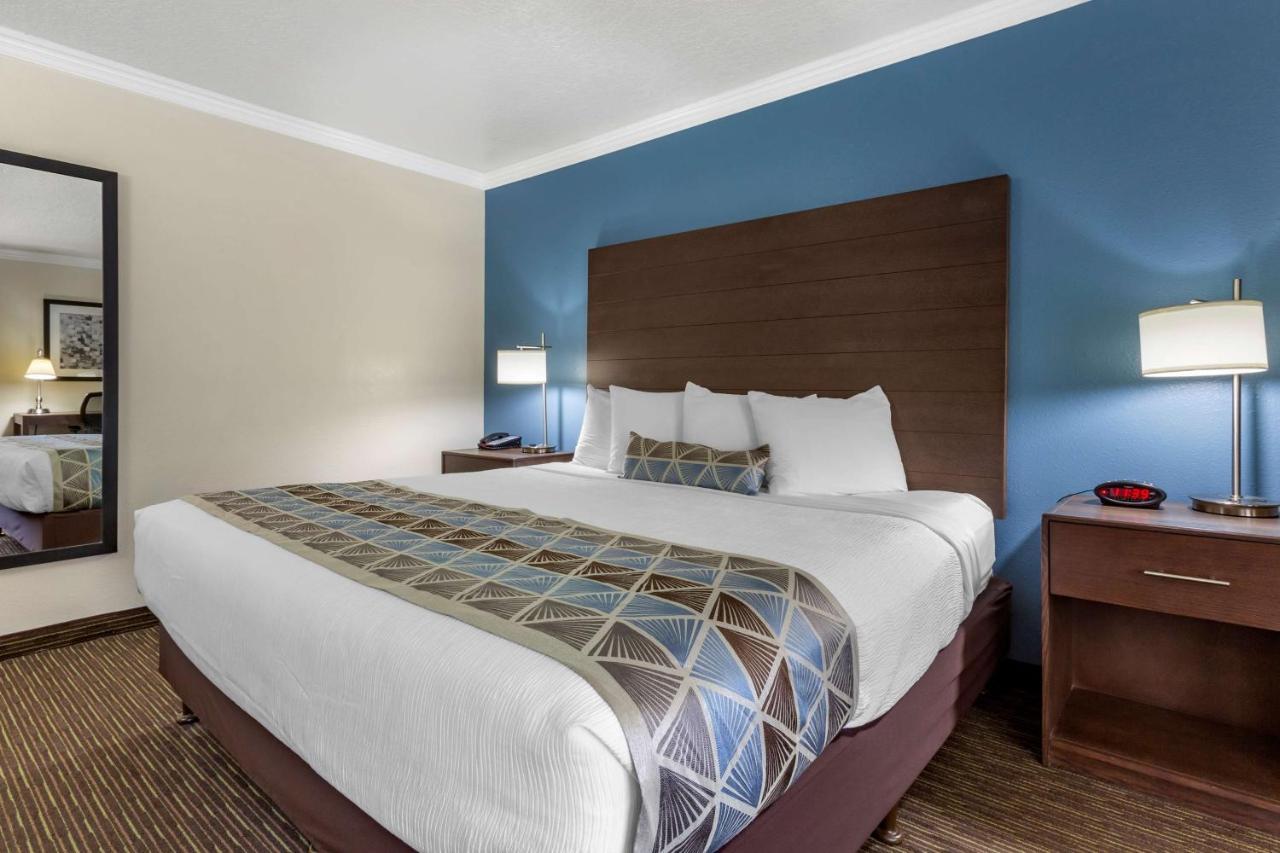 Best Western Airport Albuquerque Innsuites Hotel & Suites מראה חיצוני תמונה