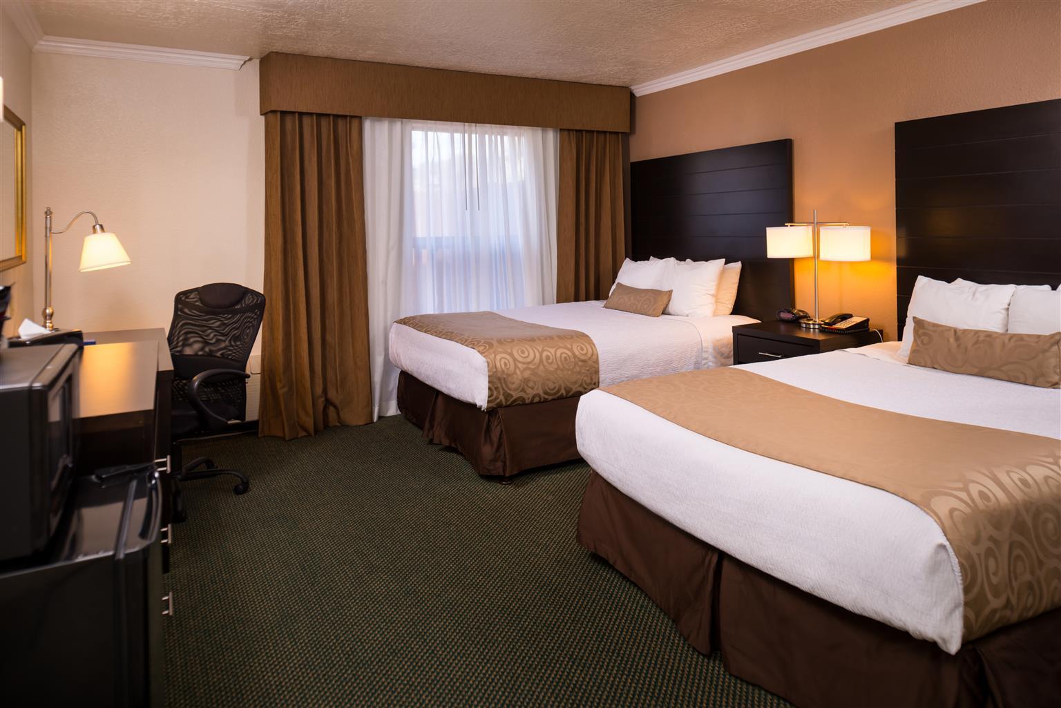 Best Western Airport Albuquerque Innsuites Hotel & Suites מראה חיצוני תמונה