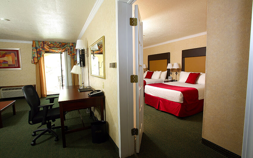 Best Western Airport Albuquerque Innsuites Hotel & Suites מראה חיצוני תמונה